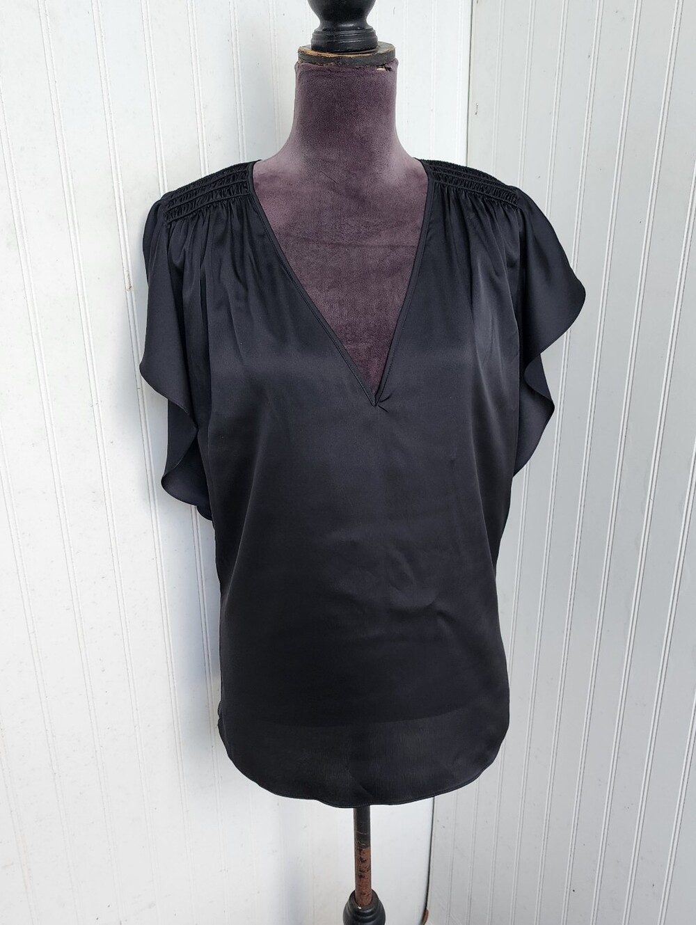 White House Black Market Satin Flutter Sleeve Smocked V-Neck Blouse Stretch L
